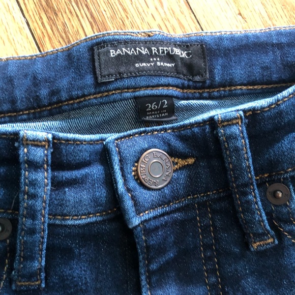 Banana Republic curvy skinny jeans - Picture 2 of 4